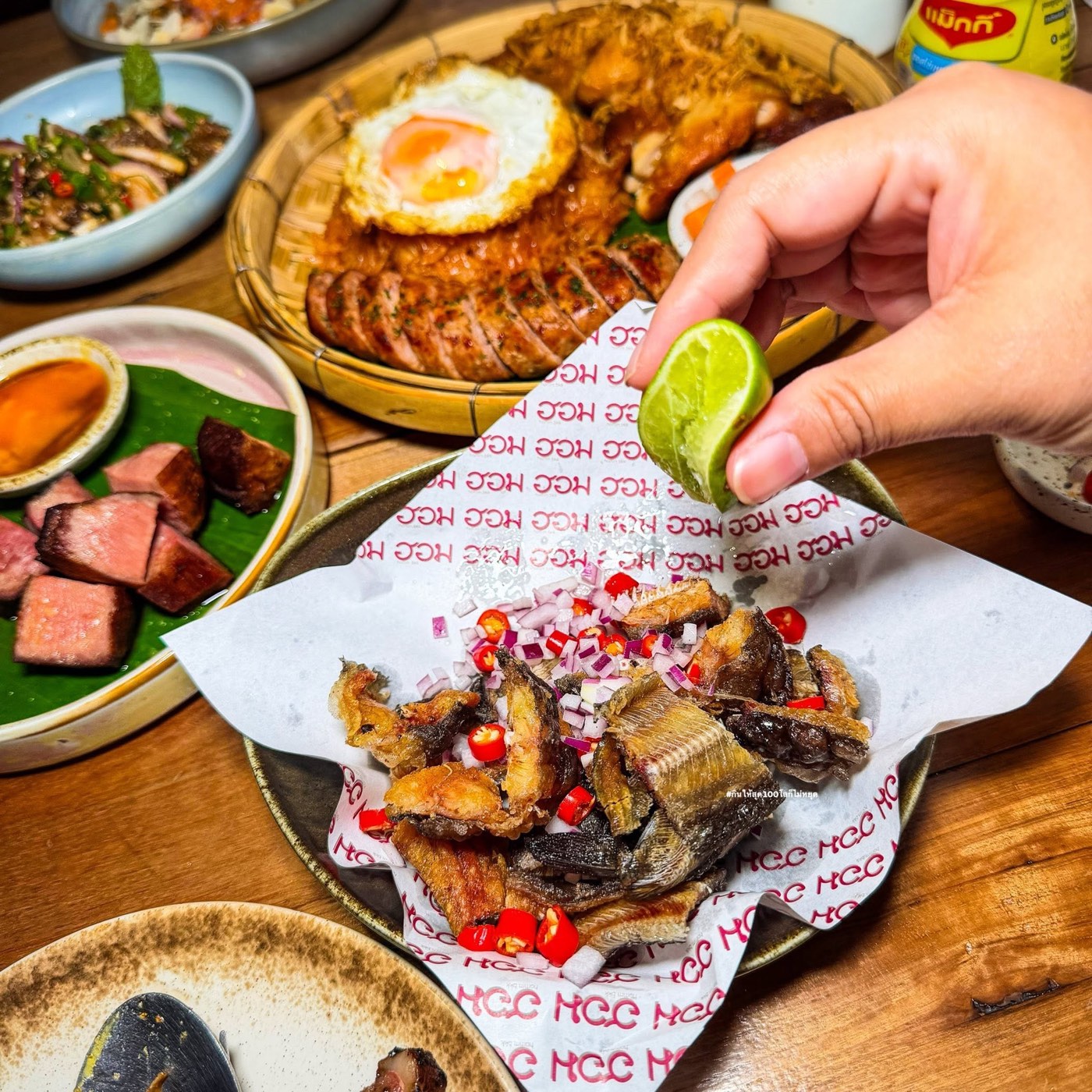 Deep-fried dried baby catfish